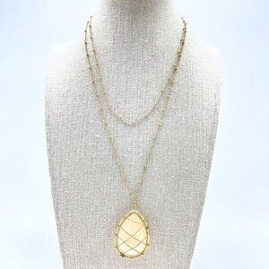 Gold Tone Necklace Large Oval Pendant Peach Stone Look Retro Fashion Jewelry
